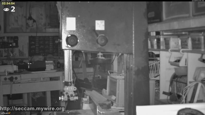 Bein myndavélarás frá Littlehook's woodworking shop í Indoor woodworking shop